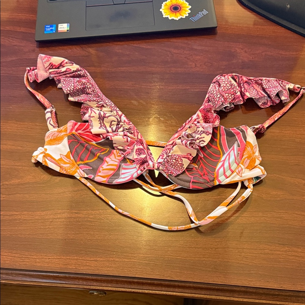 Masji bikini top. Size small.